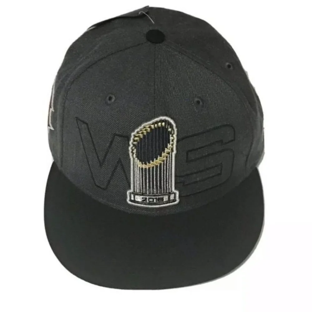 SOLD❌❌❌ Boston Red Sox 2018 World Series Hat - Picture 2 of 5